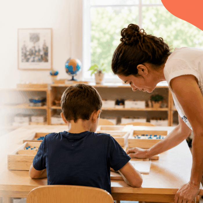 Recrutement d'éducateurs Montessori francophone et anglophone pour les écoles Cube Education en Île-de-France